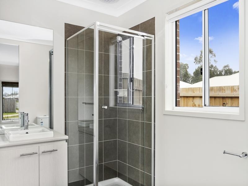 . Mia Street, Sale VIC 3850