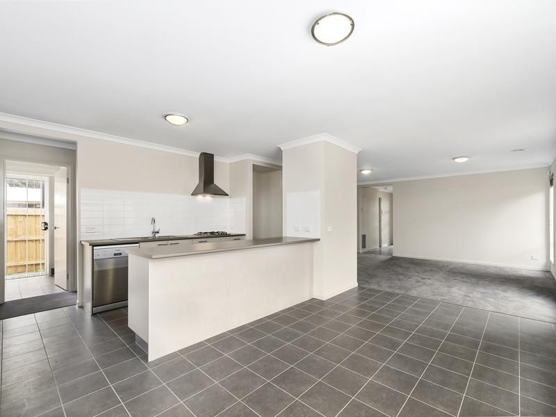 . Mia Street, Sale VIC 3850