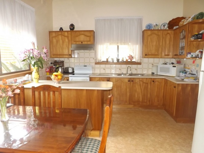 65 Yuill Road, Bundalaguah VIC 3851