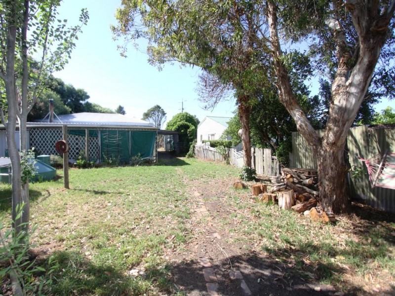 27 Main Road, Seaspray VIC 3851