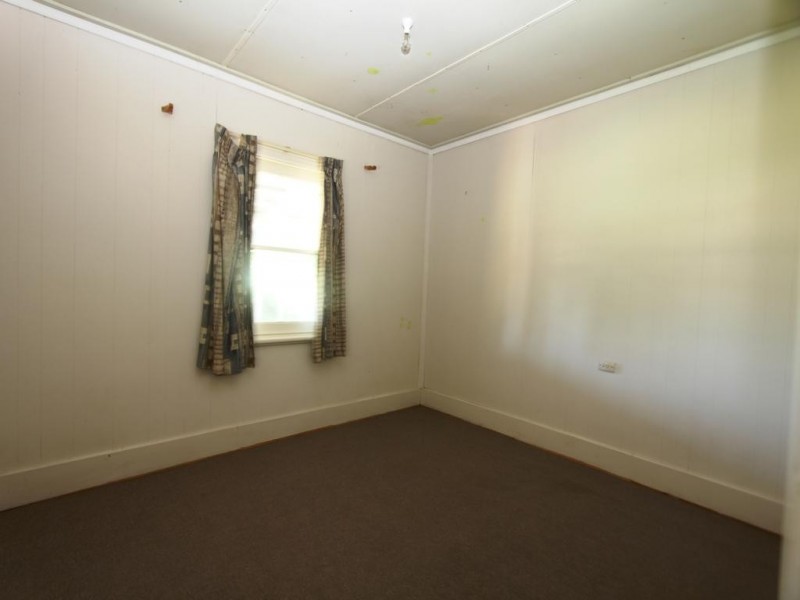 27 Main Road, Seaspray VIC 3851