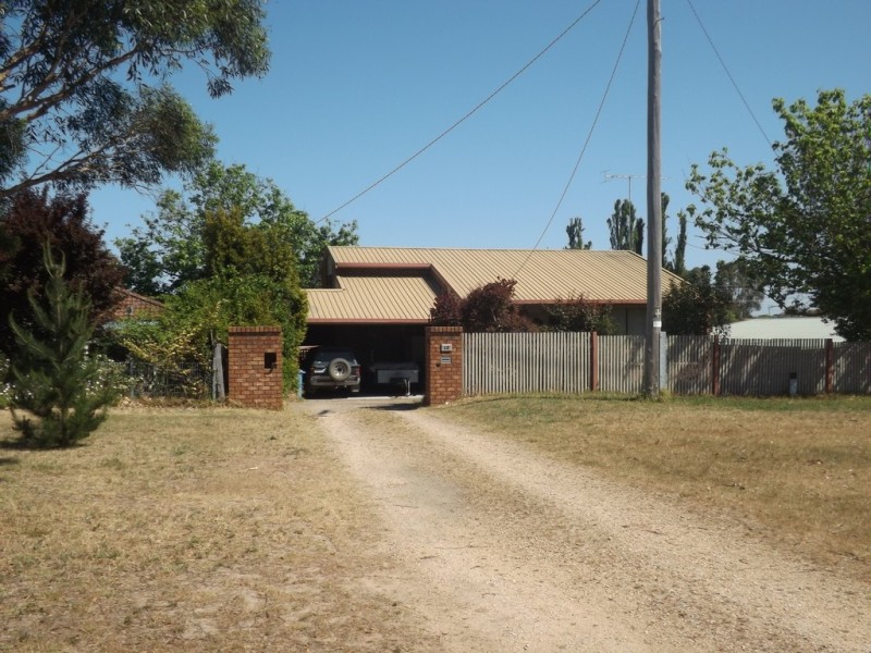40 WYNDHAM STREET, Stratford VIC 3862