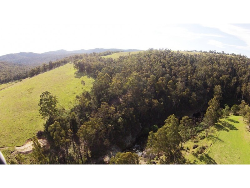 Valencia Creek VIC 3860