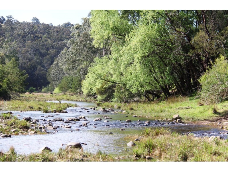 Valencia Creek VIC 3860