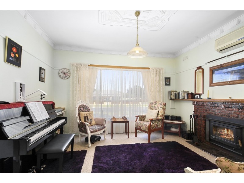 39 Bruce Street, Heyfield VIC 3858