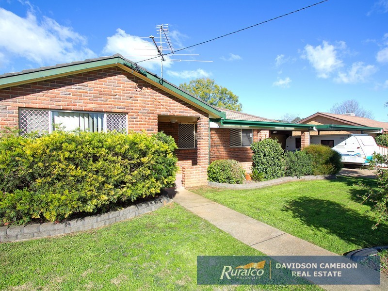 26 Maxwell Street, Tamworth NSW 2340