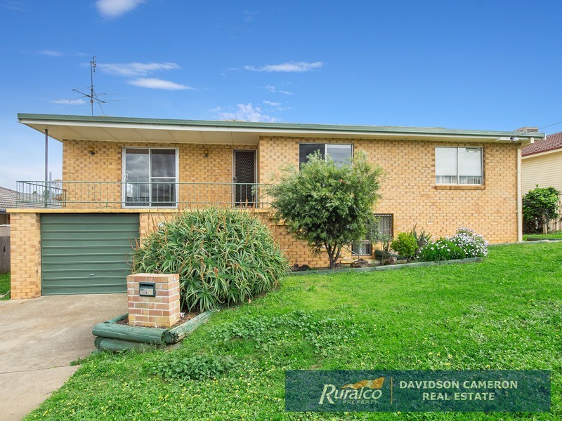 55 Holland Street, Tamworth NSW 2340