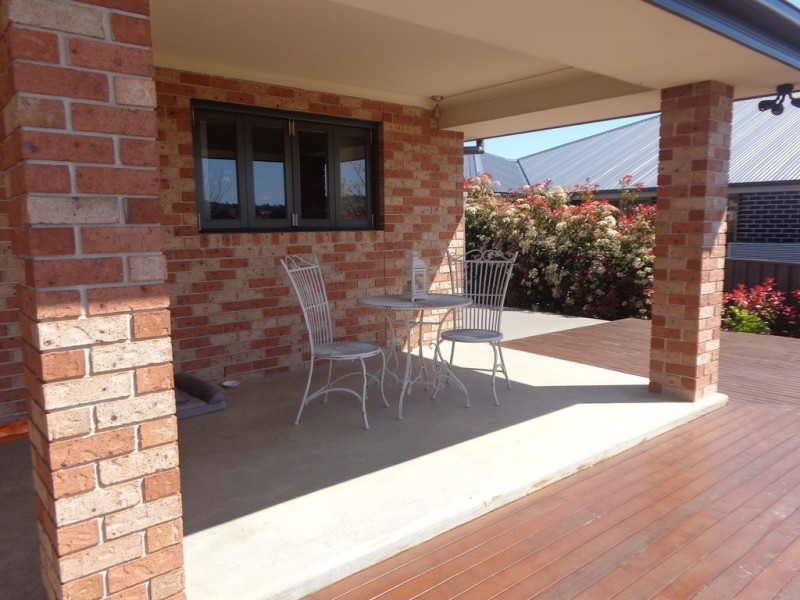 52 Semillon Drive, Tamworth NSW 2340