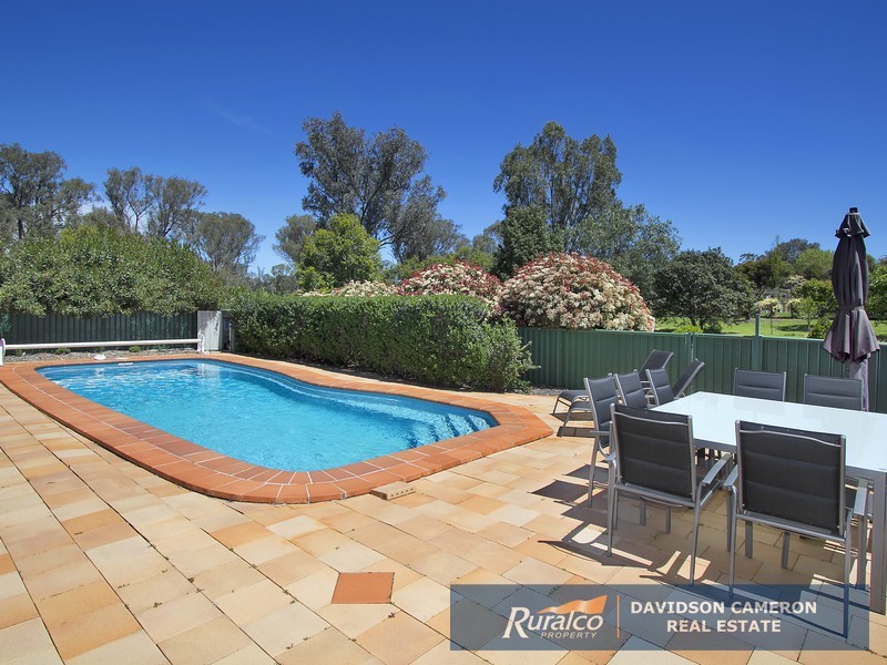 8 Herden Road, Tamworth NSW 2340