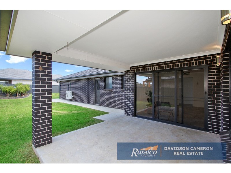 47 Warrah Drive, Tamworth NSW 2340