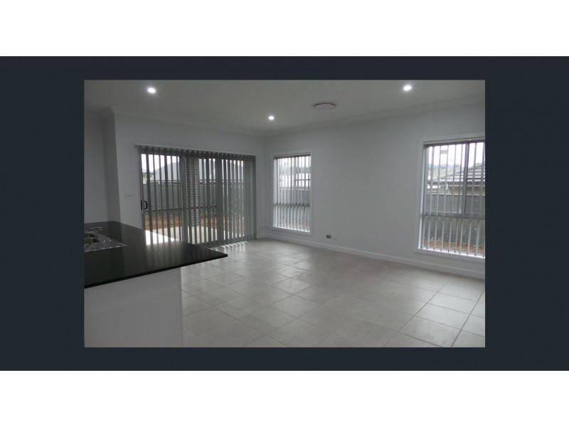 17 Farringdon Street, Tamworth NSW 2340