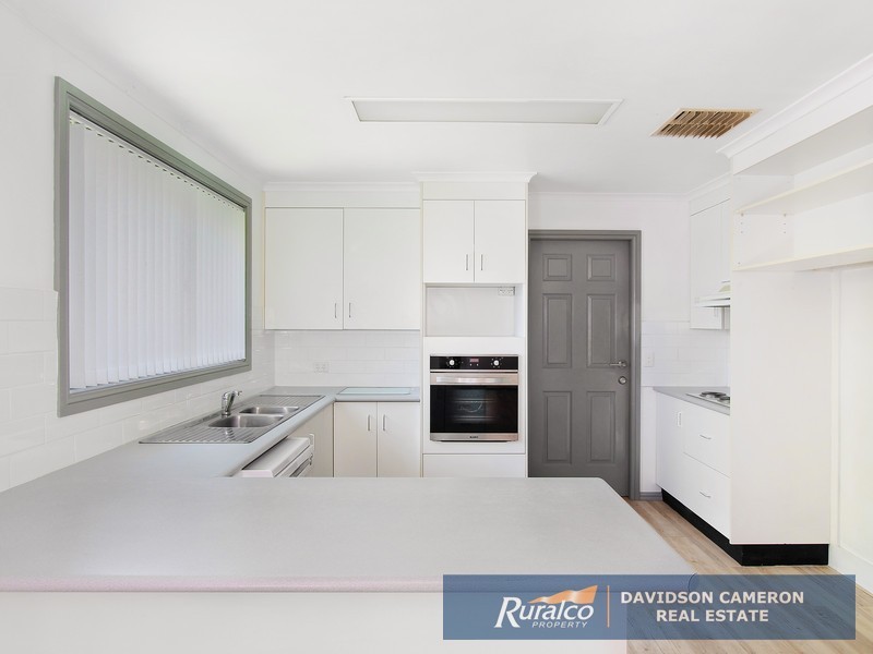 28 Banjos Circuit, Tamworth NSW 2340