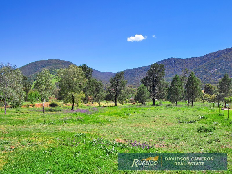 253 Catherine Way, Tamworth NSW 2340