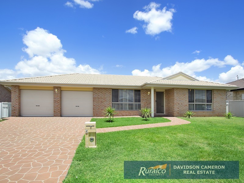 5 Warburton Drive, Tamworth NSW 2340