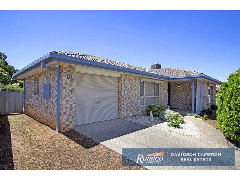 12 Janelle Street, Tamworth NSW 2340