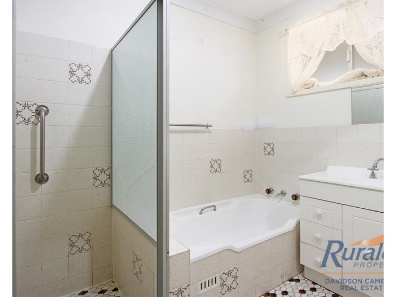 39 Mack Street, Tamworth NSW 2340