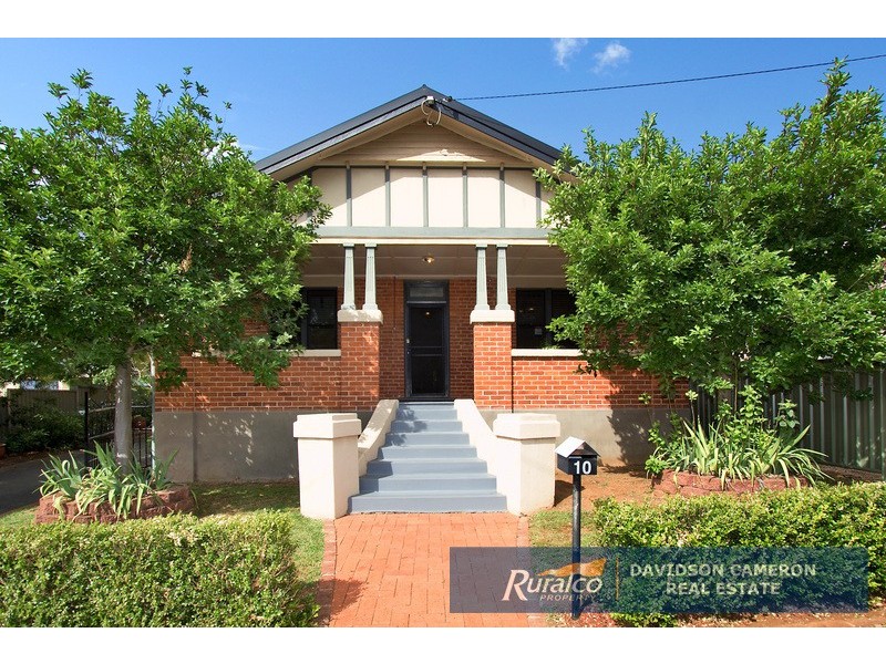 10 Levien Street, Tamworth NSW 2340