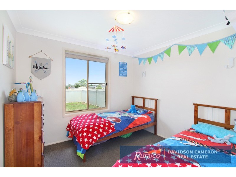 19 Lindsay Road, Tamworth NSW 2340