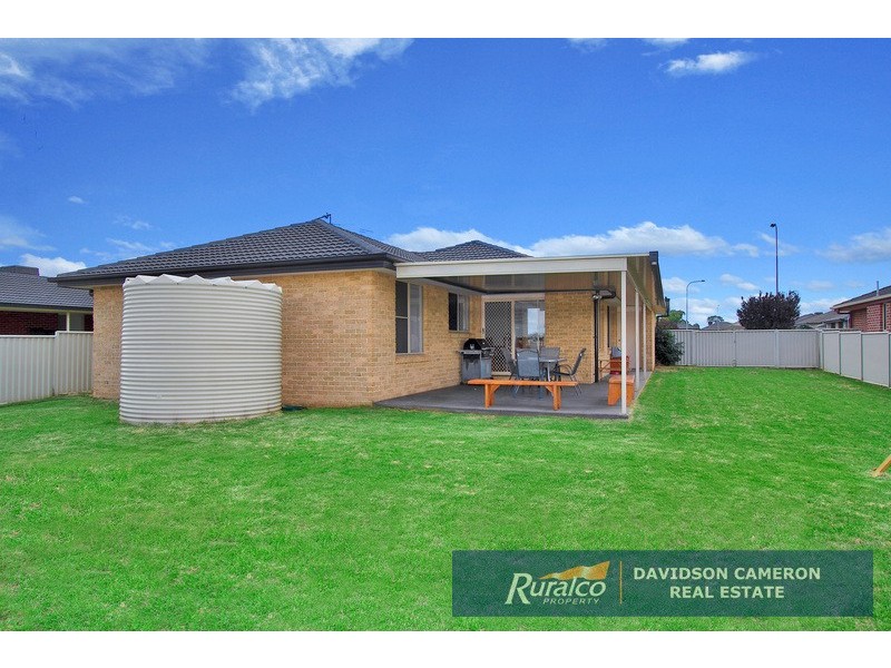 19 Lindsay Road, Tamworth NSW 2340