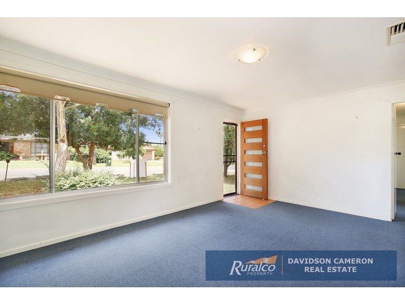 14 McDonald Crescent, Tamworth NSW 2340
