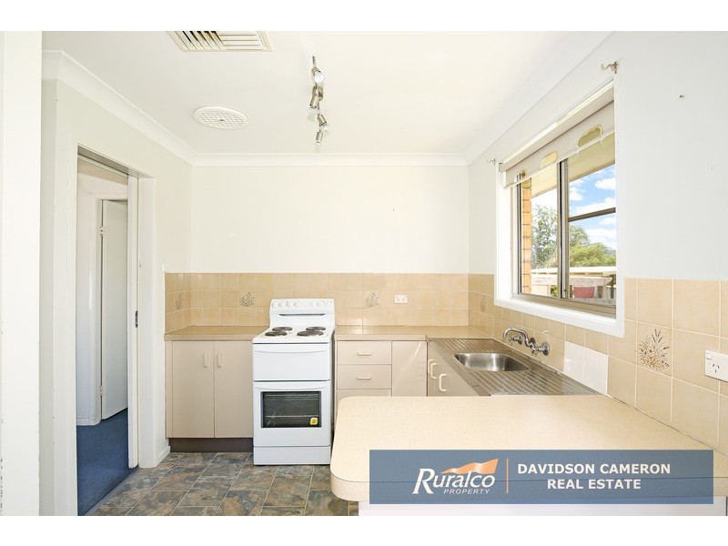 14 McDonald Crescent, Tamworth NSW 2340