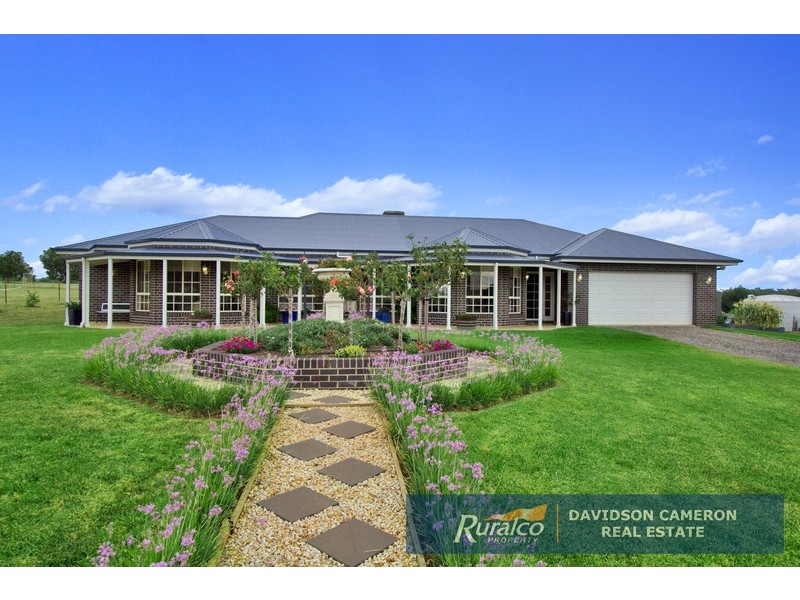 15 Woodswallow Close, Tamworth NSW 2340