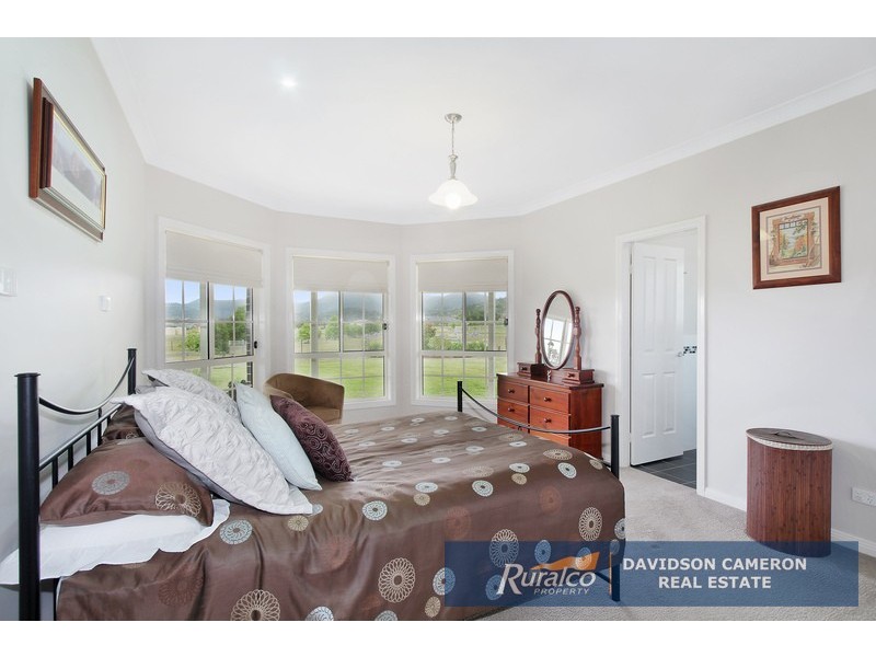 15 Woodswallow Close, Tamworth NSW 2340