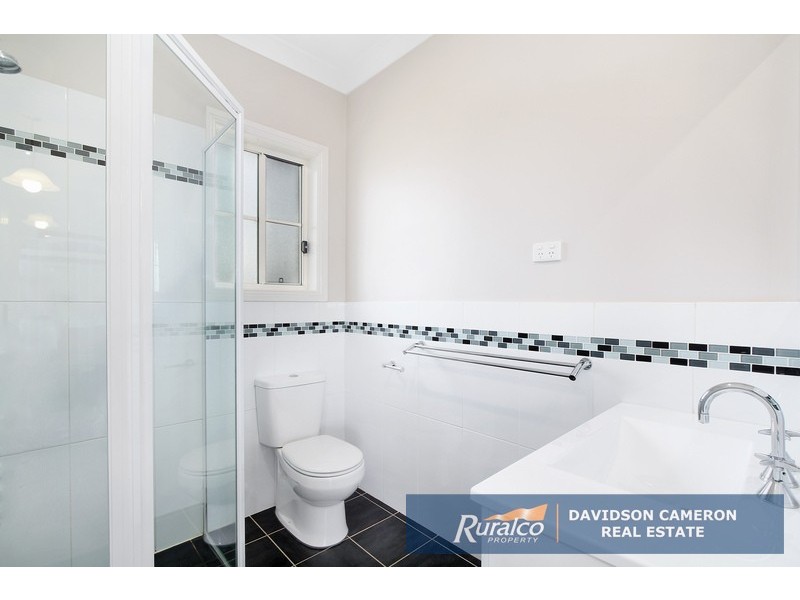 15 Woodswallow Close, Tamworth NSW 2340