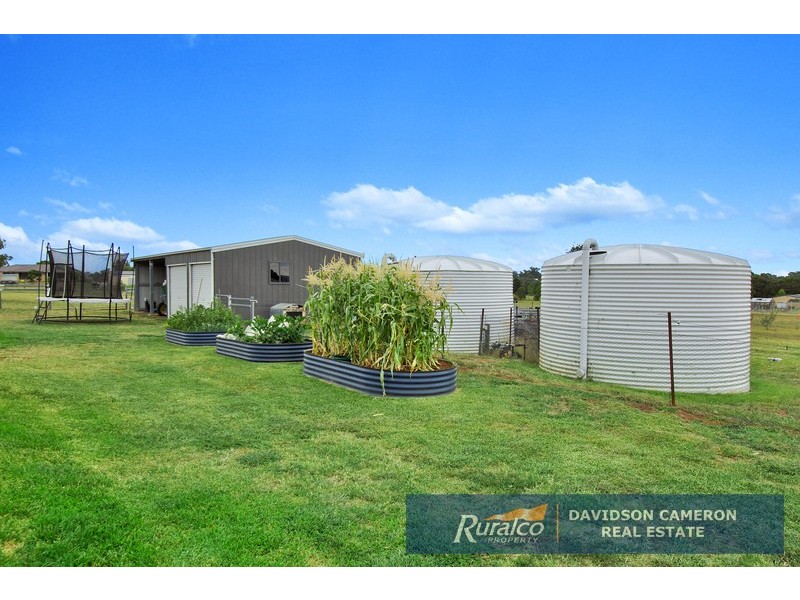 15 Woodswallow Close, Tamworth NSW 2340