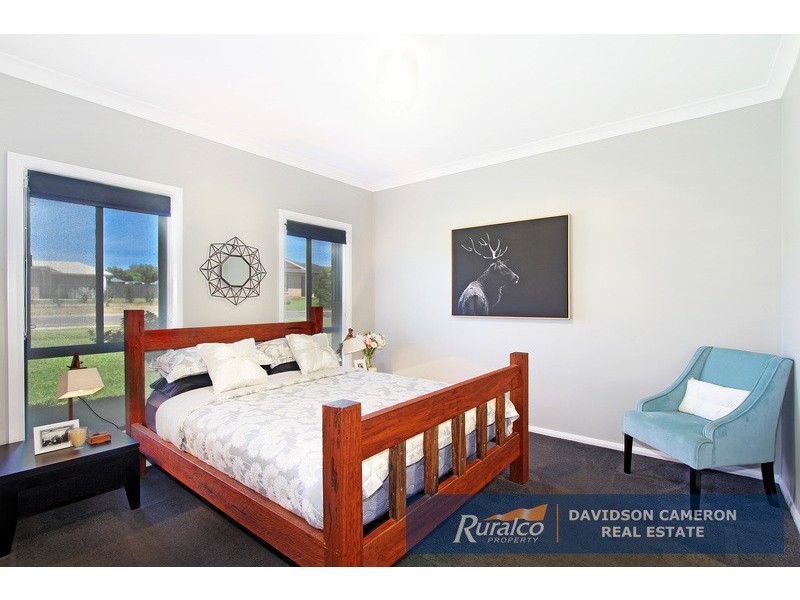 48 Warrah Drive, Tamworth NSW 2340