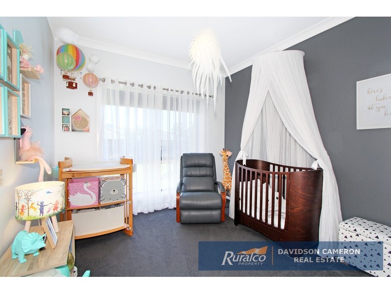 48 Warrah Drive, Tamworth NSW 2340