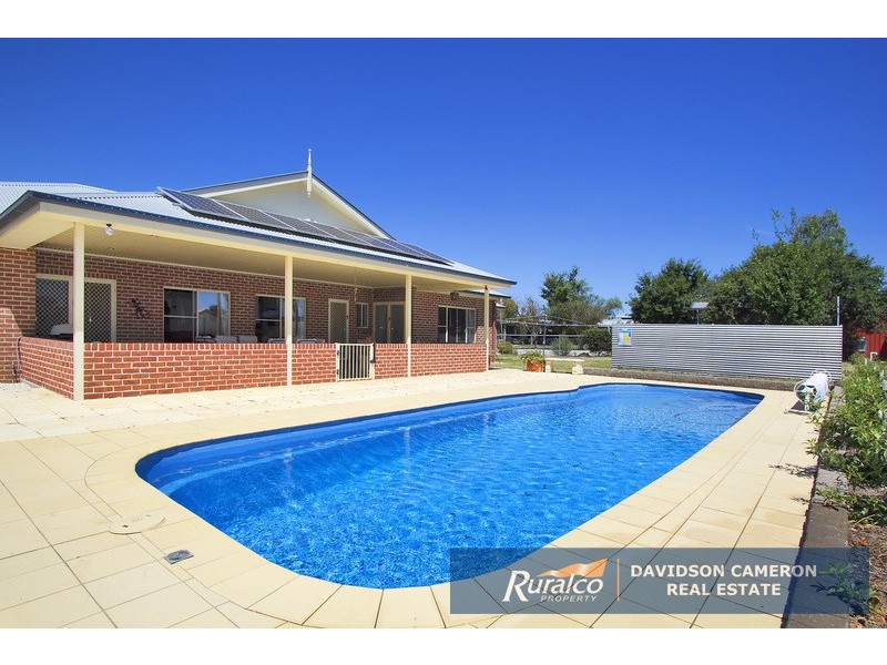 “Hillsia” 6 Warral Bithramere Road, Tamworth NSW 2340