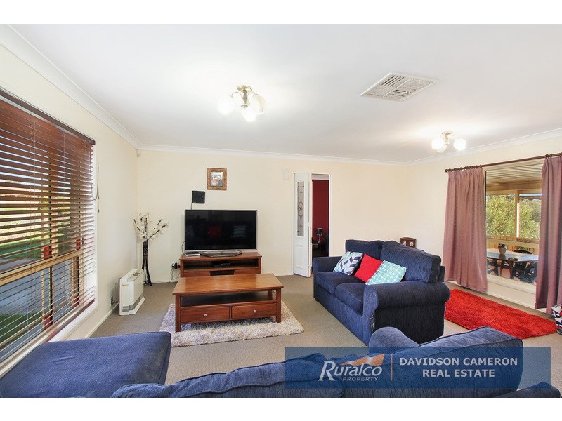 81 Glengarvin Drive, Tamworth NSW 2340