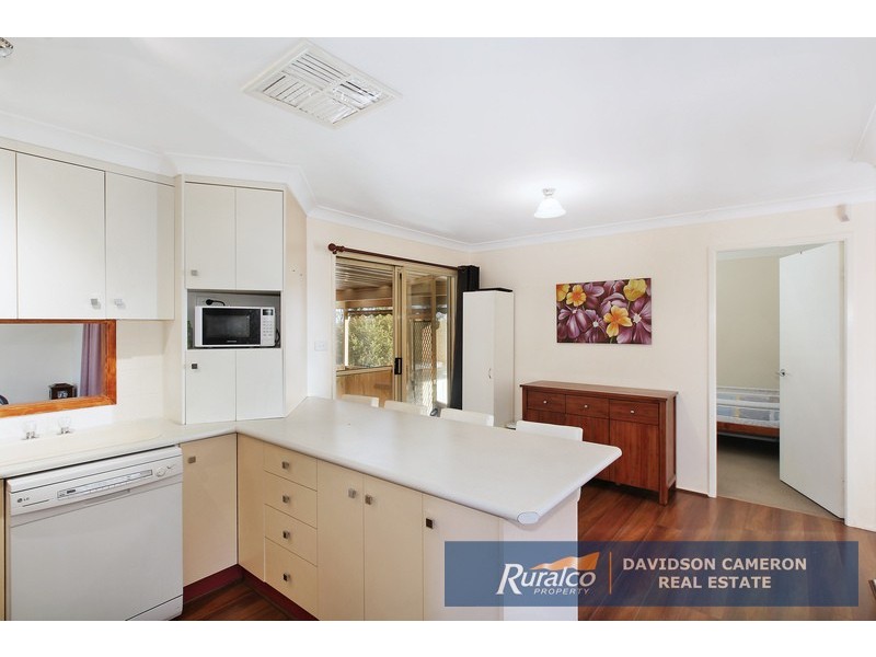 81 Glengarvin Drive, Tamworth NSW 2340