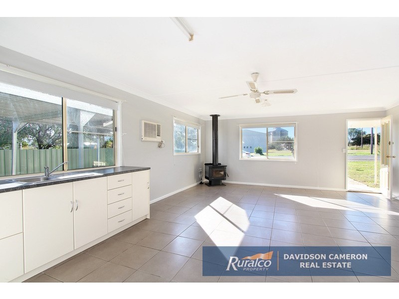 61 South St, Manilla NSW 2346