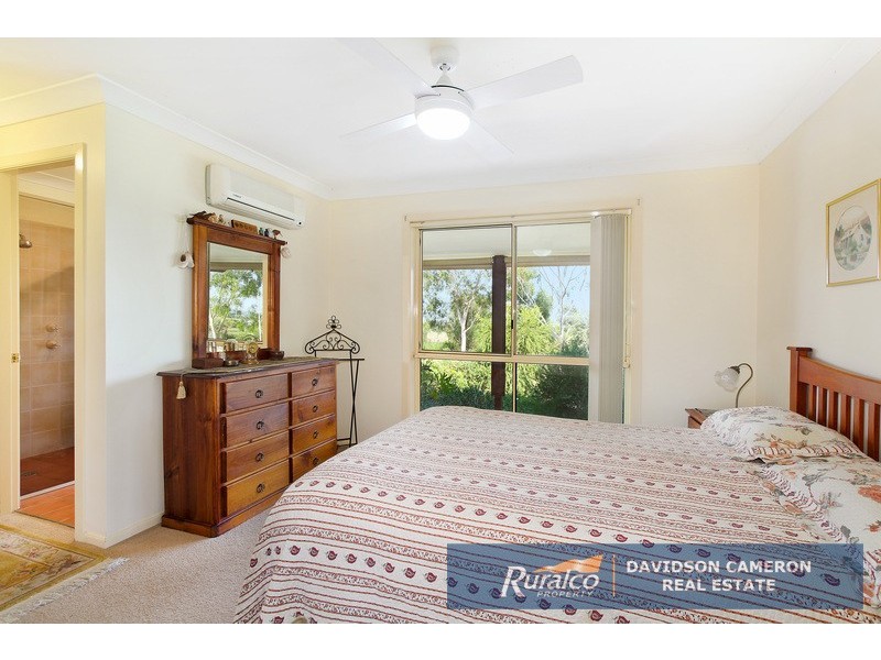 22 Meadowbanks Drive, Tamworth NSW 2340