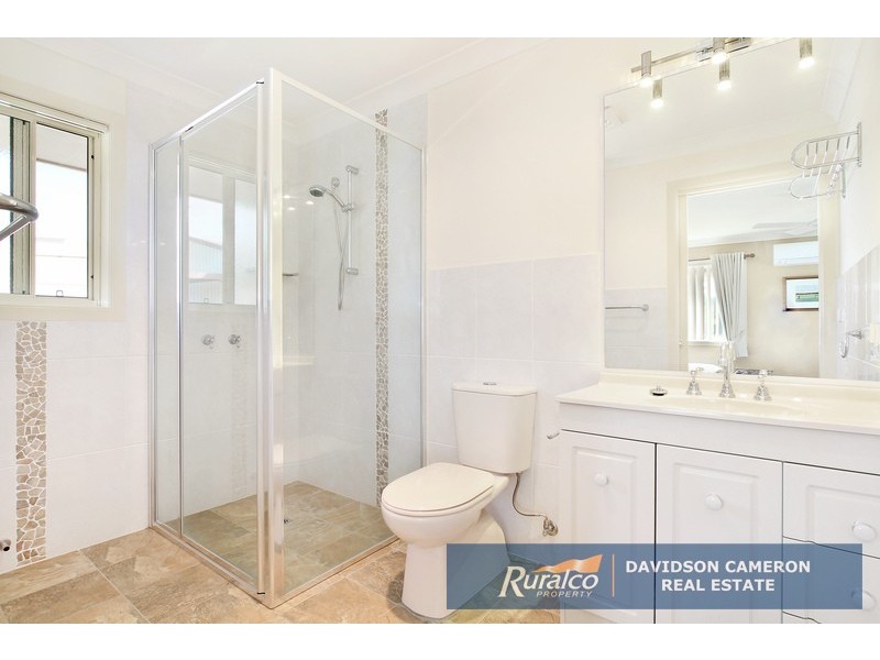 22 Meadowbanks Drive, Tamworth NSW 2340