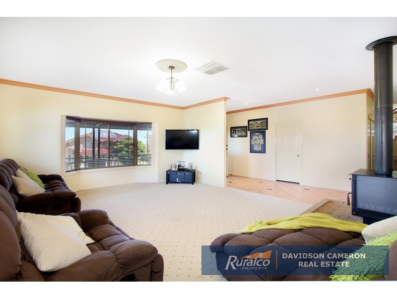 31 Prentice Avenue, Tamworth NSW 2340