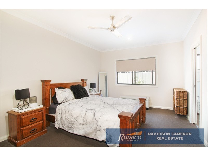28 Falcon Drive, Tamworth NSW 2340