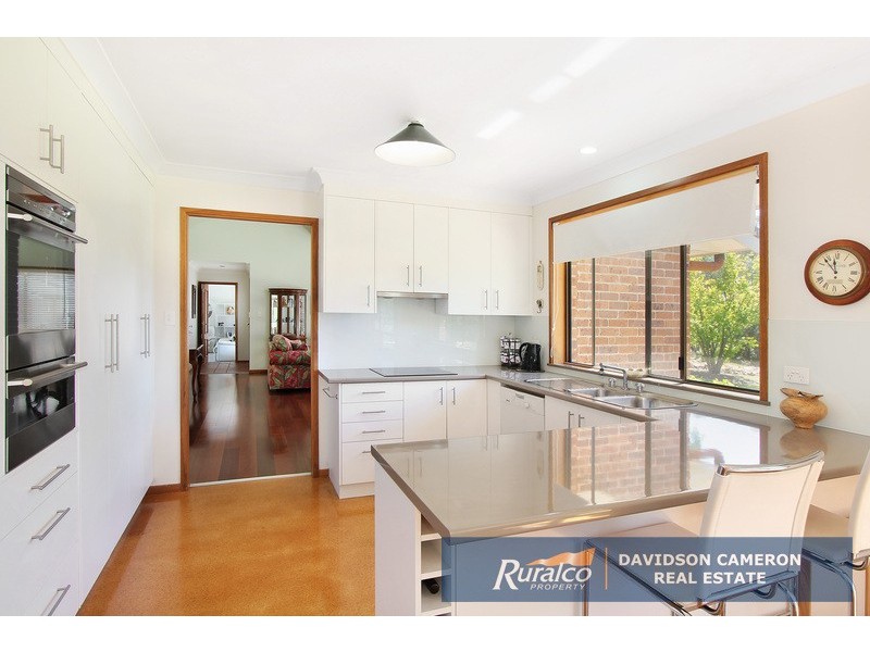 94 Woodside Chase, Kootingal NSW 2352