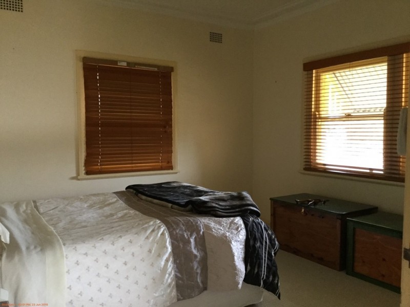 164 Carthage Street, Tamworth NSW 2340