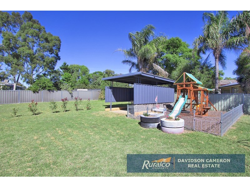 29 Holland Street, Tamworth NSW 2340