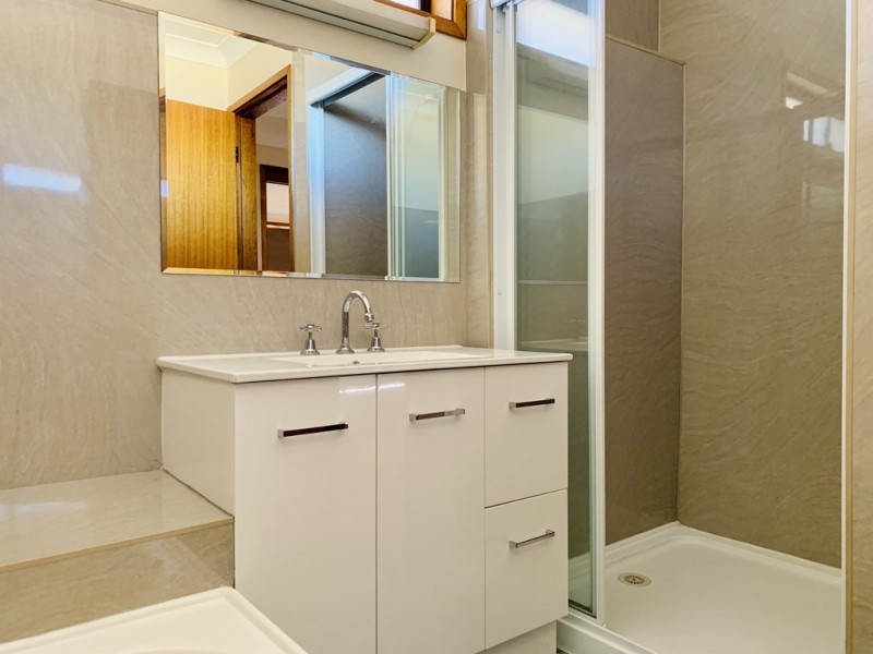 69-71 Regans Road, Tamworth NSW 2340