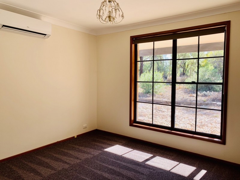 69-71 Regans Road, Tamworth NSW 2340