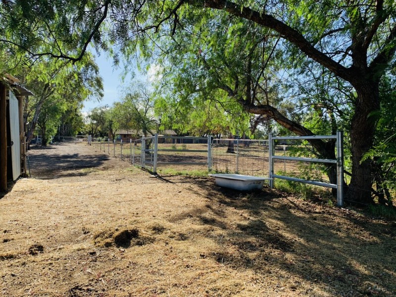 69-71 Regans Road, Tamworth NSW 2340