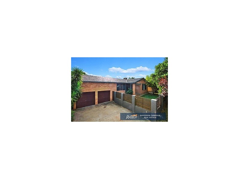 15 Woodburn Way, Tamworth NSW 2340