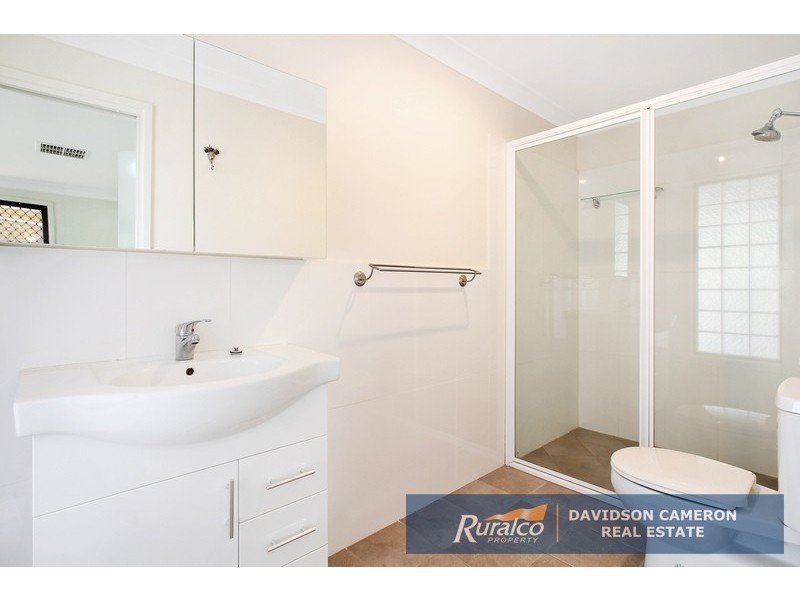 15 Woodburn Way, Tamworth NSW 2340