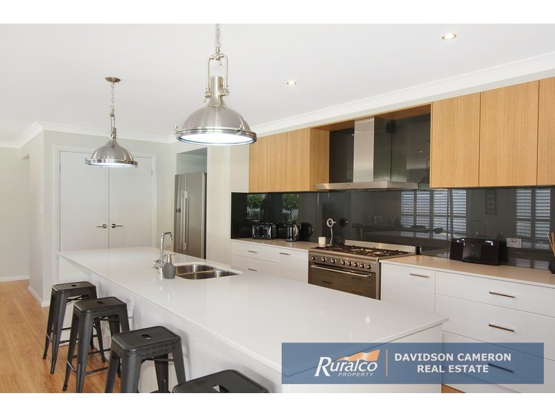 6 Sanctuary Place, Tamworth NSW 2340