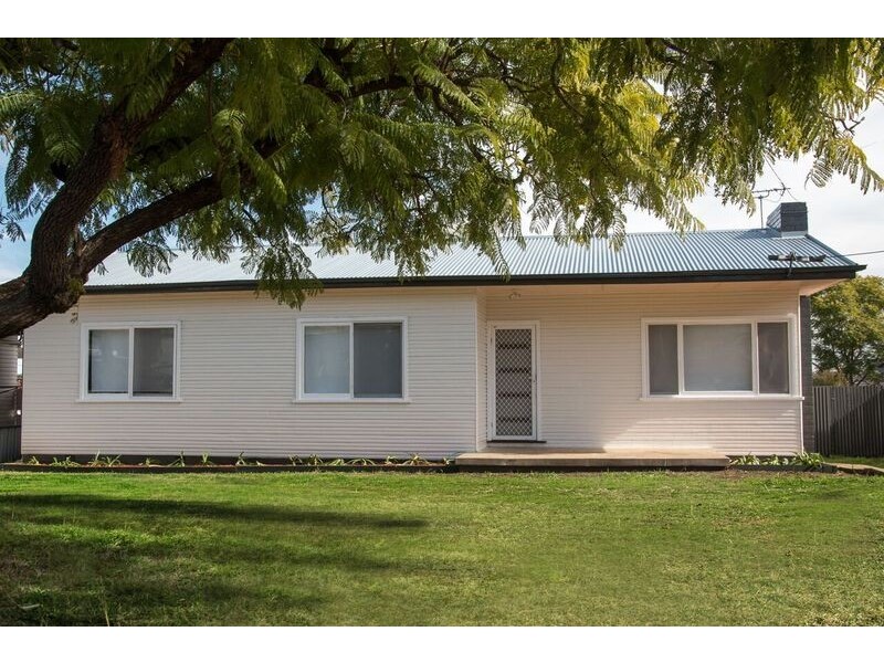 18 Jill Street, Tamworth NSW 2340