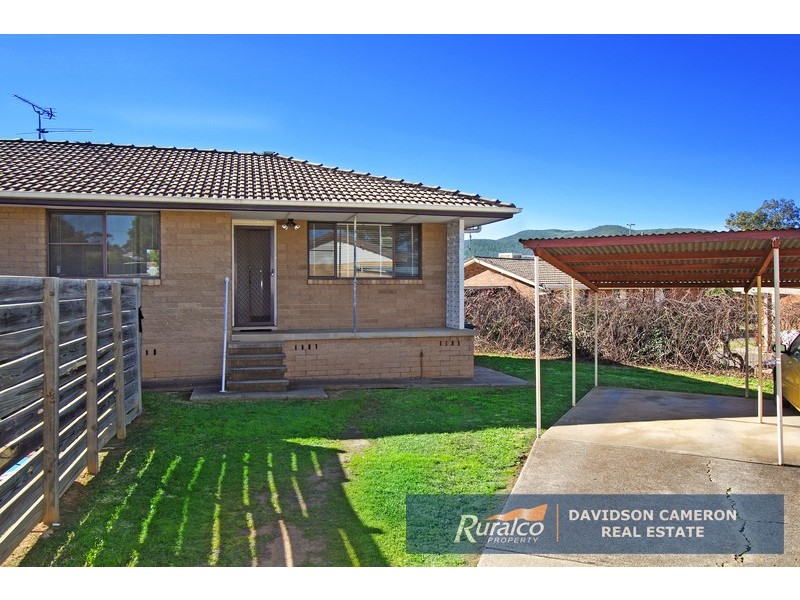 4/4 Woodstock Street, Tamworth NSW 2340